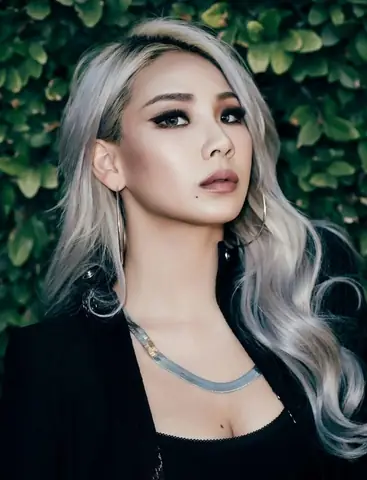 Tóc Bóng Mượt Như Sao Hàn: Bí Quyết Chăm Sóc Chuẩn Idol C-biz Tóc Bóng Mượt Như Sao Hàn: Bí Quyết Chăm Sóc Chuẩn Idol C-biz