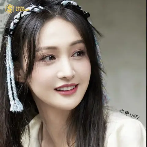 Top 15+ Kiểu Tóc Hợp Mặt Trái Xoan Trán Cao: Chọn Lựa Hoàn Hảo Cho Nàng Thêm Tự Tin