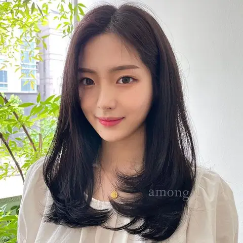 Tóc Chữ C Ngang Lưng: Kiểu Tóc Đẹp, Nữ Tính & Dễ Chăm Sóc Cho Mọi Cô Nàng