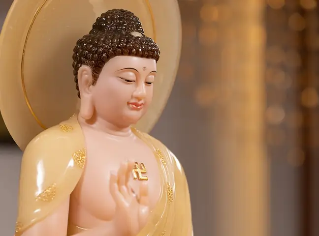 Giải Mã Bí Ẩn: Tóc Của Đức Phật Thích Ca Và Sự Khác Biệt Với Tăng Ni Xuất Gia Giải Mã Bí Ẩn: Tóc Của Đức Phật Thích Ca Và Sự Khác Biệt Với Tăng Ni Xuất Gia