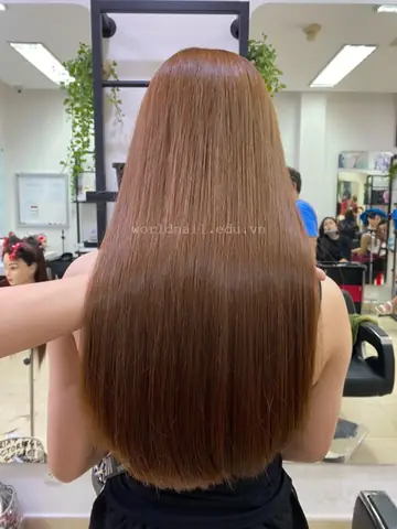 Tóc Duỗi Thẳng Cúp Đuôi: Hướng Dẫn Chi Tiết & 20+ Kiểu Đẹp Hút Hồn 2024
