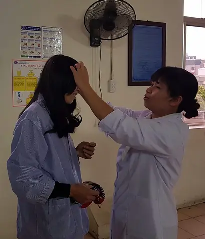 Tóc Giả Cho Người Ung Thư: Lựa Chọn, Chăm Sóc Và Chia Sẻ Yêu Thương