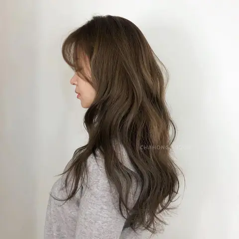 Tóc Gợn Sóng Tự Nhiên: Bí Quyết Sở Hữu Mái Tóc Bồng Bềnh, Cuốn Hút Chuẩn Style