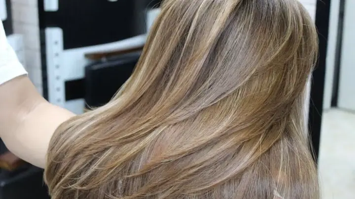 Tóc Hai Lai Là Gì? Khám Phá Ngay Các Kiểu Nhuộm Highlight Đẹp Nhất Hiện Nay