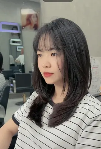 Tóc Layer Duỗi Cúp Đuôi: Bí Quyết Sở Hữu Mái Tóc Bồng Bềnh, Thanh Lịch Chuẩn Idol