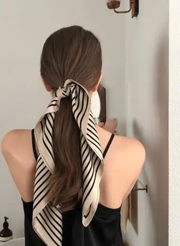 Tóc Mới Duỗi Có Cột Được Không? Thời Gian An Toàn Và Cách Buộc Tóc Chuẩn Salon