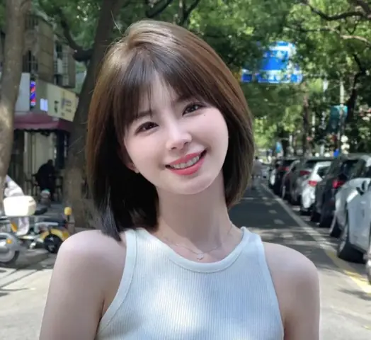 Tóc Mỏng Có Nên Cắt Tóc Ngắn Không? Hé Lộ Bí Quyết Tóc Dày Bồng Bềnh Chuẩn Salon Tóc Mỏng Có Nên Cắt Tóc Ngắn Không? Hé Lộ Bí Quyết Tóc Dày Bồng Bềnh Chuẩn Salon