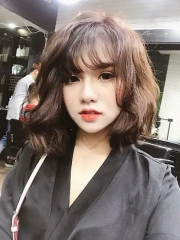 Tóc Ngắn Bồng Bềnh Đẹp: Hướng Dẫn Tạo Kiểu & Chọn Lựa Phù Hợp Mọi Khuôn Mặt
