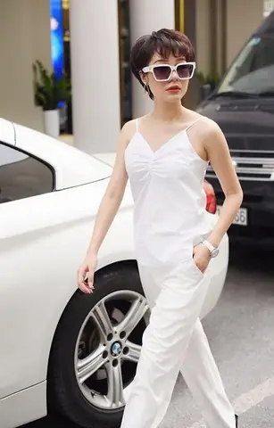 Tóc Ngắn Kiểu Hoàng Kim Ngọc: Bí Quyết Tạo Kiểu Hợp Mọi Khuôn Mặt & Xu Hướng Mới Nhất