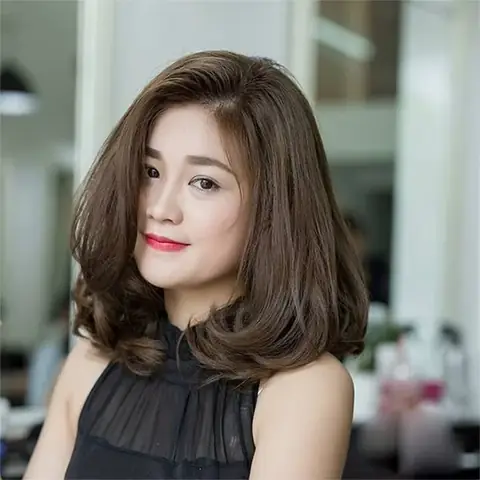Tóc Ngang Vai Ép Cụp Phồng: Bí Quyết Sở Hữu Mái Tóc Chuẩn Trend, Sang Chảnh