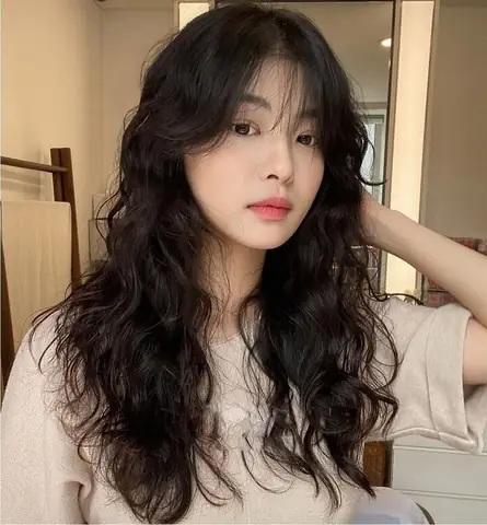 Tóc Uốn Nên Gội Nước Nóng Hay Lạnh: Bí Quyết Giữ Nếp Chuẩn Salon Tại Nhà