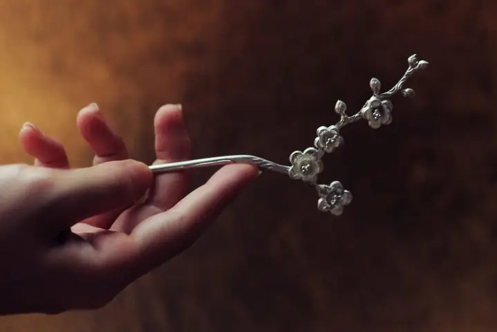 Trâm Cài Tóc Hà Nội: Địa Chỉ Mua Đẹp, Giá Tốt & Mẫu Mã Đa Dạng Nhất