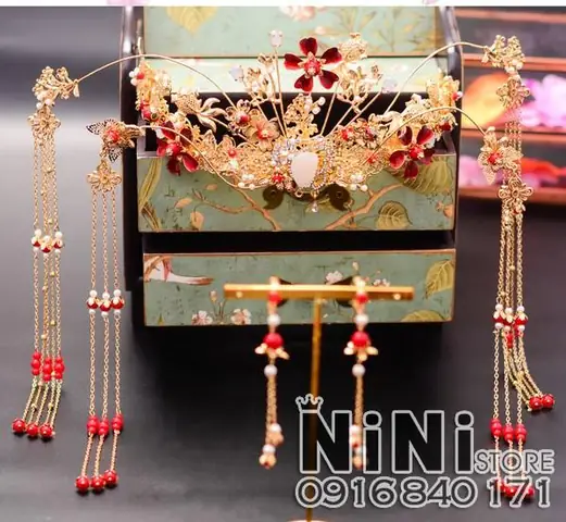 Trâm Cài Tóc Hoàng Gia: Khám Phá Nguồn Gốc, Ý Nghĩa Và Nơi Mua Sắm