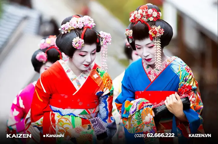 Kanzashi: Khám Phá Nghệ Thuật Trâm Cài Tóc Truyền Thống Nhật Bản & Hướng Dẫn Chọn Mua
