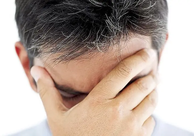 Vì Sao Tóc Bạc Sớm? Nguyên Nhân, Dấu Hiệu Và Cách Ngăn Ngừa Hiệu Quả