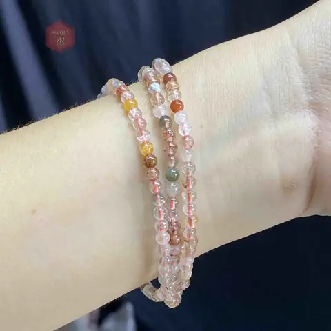 Vòng Thạch Anh Tóc Tam Tài: Ý Nghĩa Phong Thủy, Công Dụng & Cách Chọn Đúng Mệnh