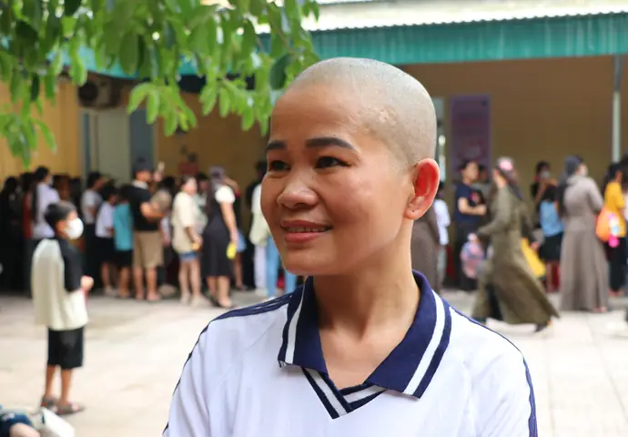 Ý Nghĩa Sâu Sắc Của Việc Xuống Tóc: Khám Phá Từ Quan Điểm Tôn Giáo Đến Đời Sống Cá Nhân